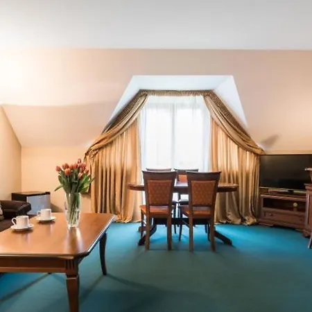 Otel Wersal